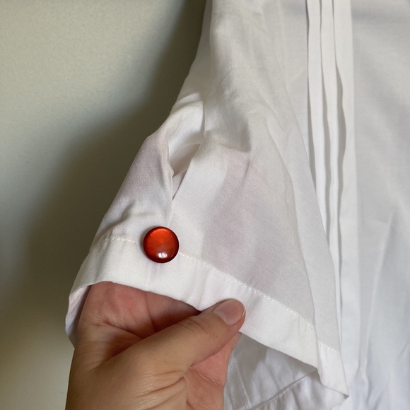 VINTAGE white collared button down - Picture 2 of 5